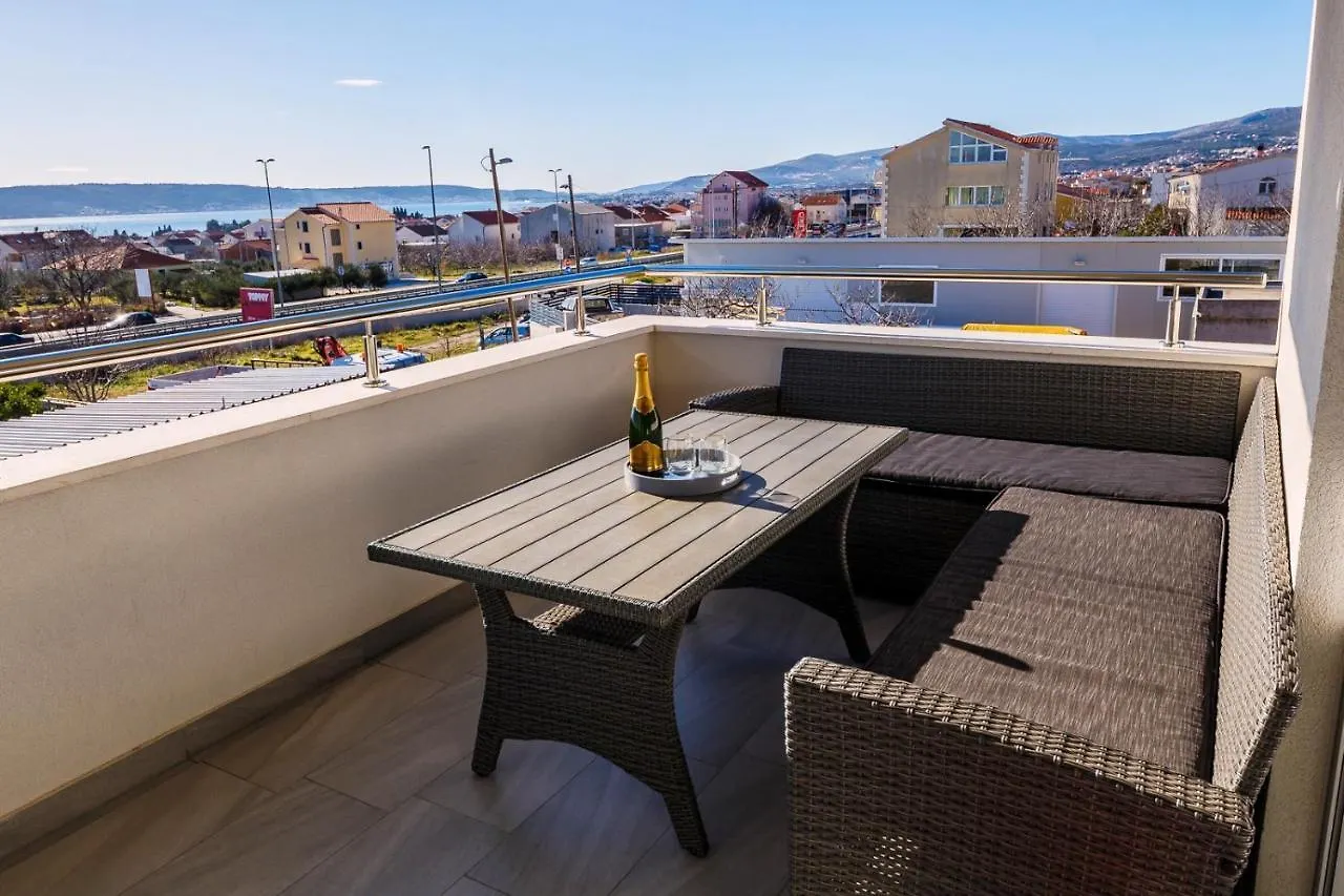 Apartment Villa Axioma 4-Star Luxury Villa, 2 Apartments, Sea View , Close To Beach, Sea View Terrace Kastela Croatia