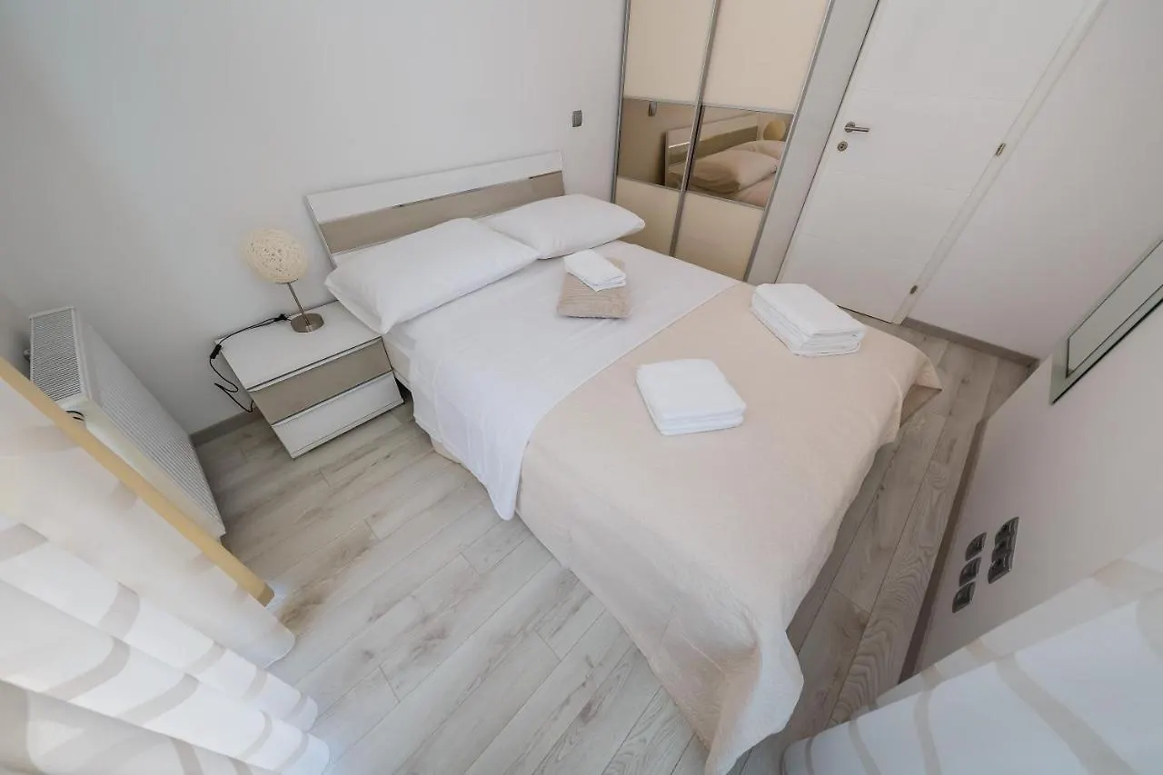 Villa Axioma 4-Star Luxury Villa, 2 Apartments, Sea View , Close To Beach, Sea View Terrace Kastela Apartment