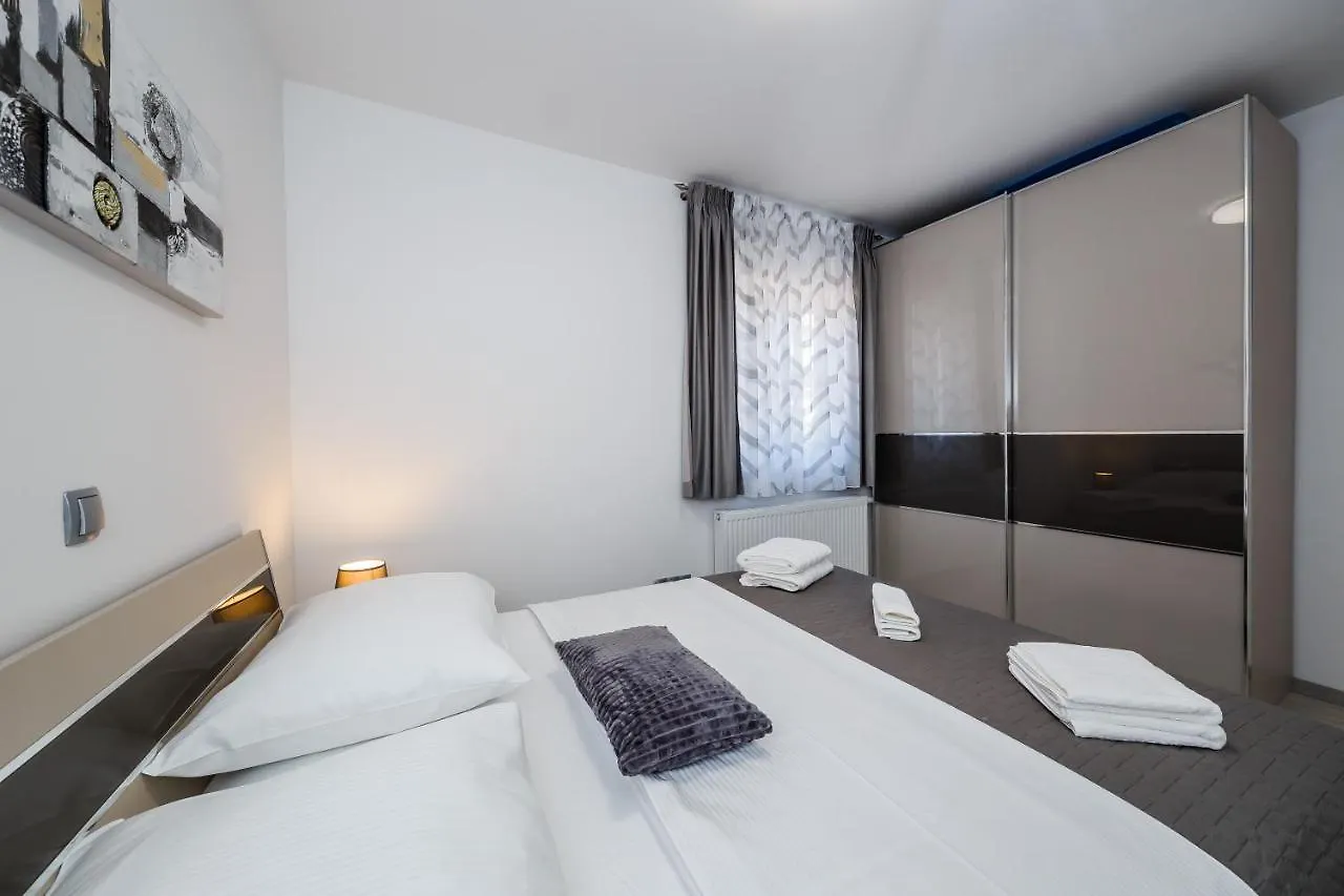 Apartment Villa Axioma 4-Star Luxury Villa, 2 Apartments, Sea View , Close To Beach, Sea View Terrace Kastela Croatia