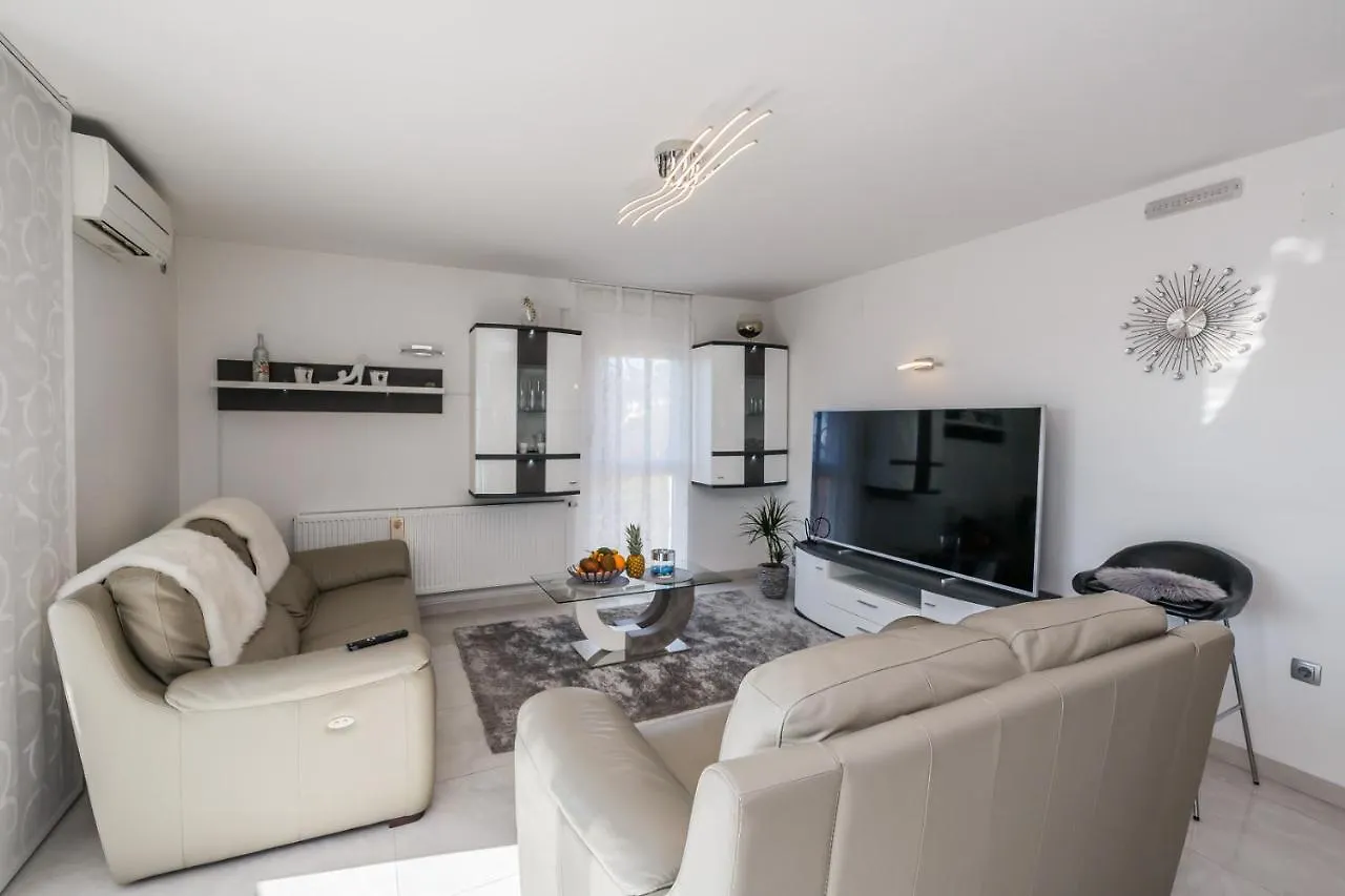 Apartmán Villa Axioma 4-Star Luxury Villa, 2 Apartments, Sea View , Close To Beach, Sea View Terrace Kaštela