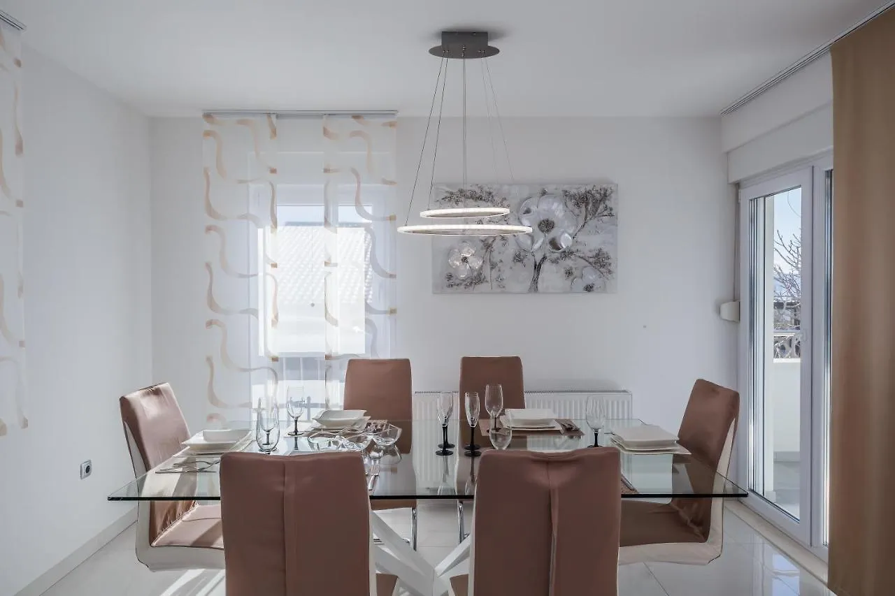 Villa Axioma 4-Star Luxury Villa, 2 Apartments, Sea View , Close To Beach, Sea View Terrace Kastela 0*,