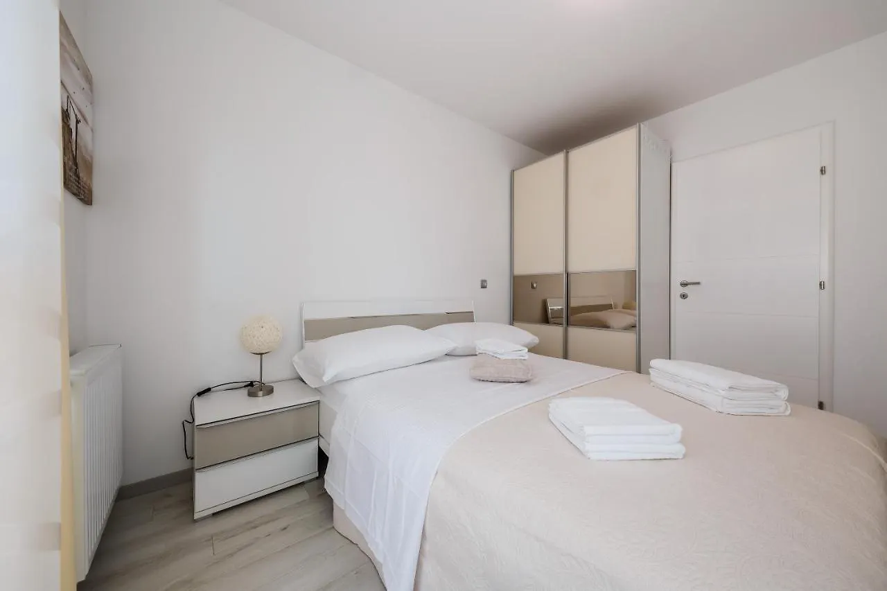 Apartment Villa Axioma 4-Star Luxury Villa, 2 Apartments, Sea View , Close To Beach, Sea View Terrace Kastela Croatia