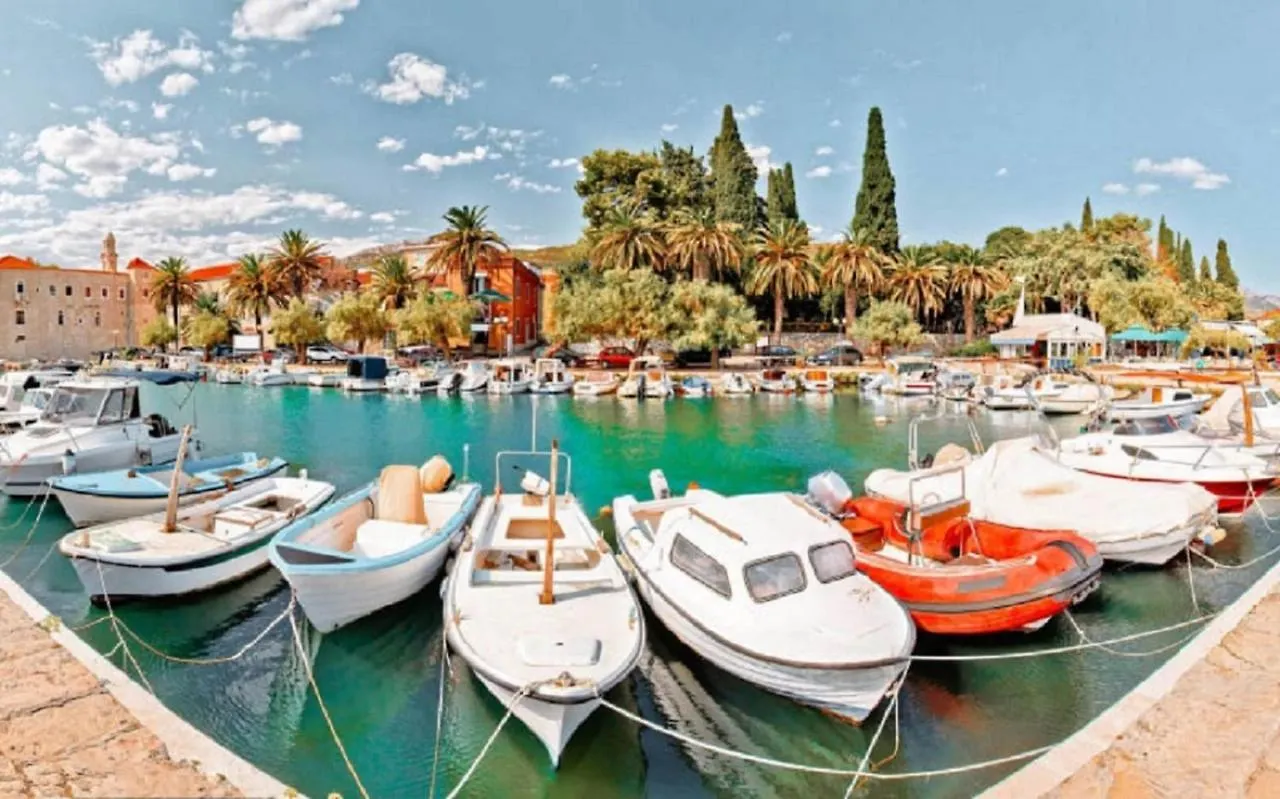 Villa Axioma 4-Star Luxury Villa, 2 Apartments, Sea View , Close To Beach, Sea View Terrace Kastela Apartment